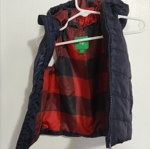 Boys Size 6-12 Months DIP Brand Vest With Hood - Picture 2 of 6